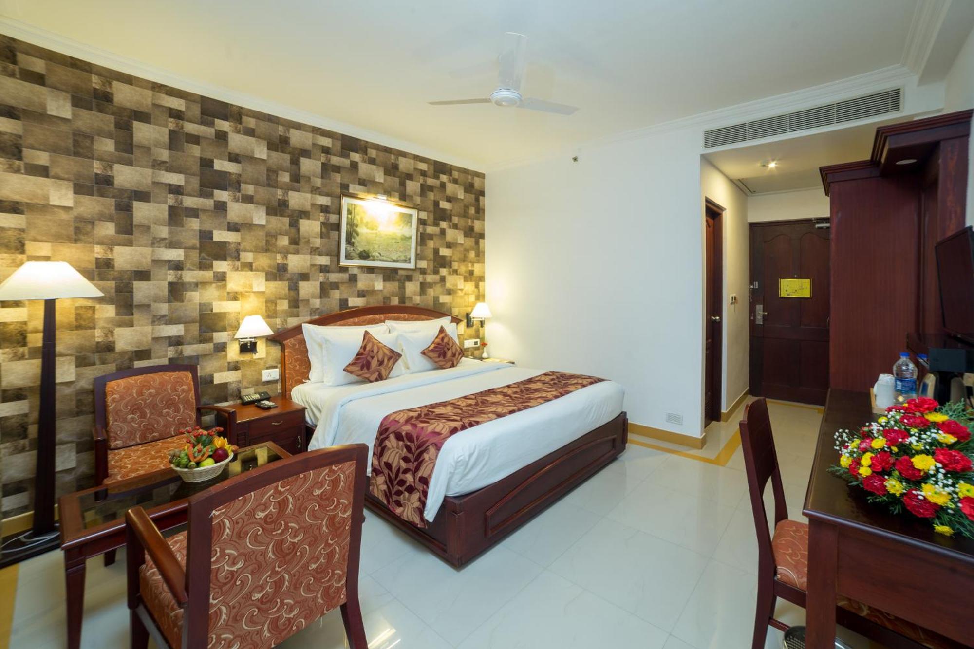 Rustic Leisures Llp Hotel Kochi Buitenkant foto