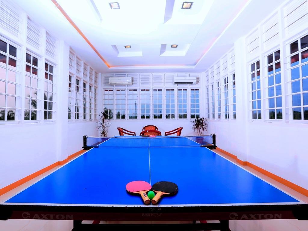 Rustic Leisures Llp Hotel Kochi Buitenkant foto