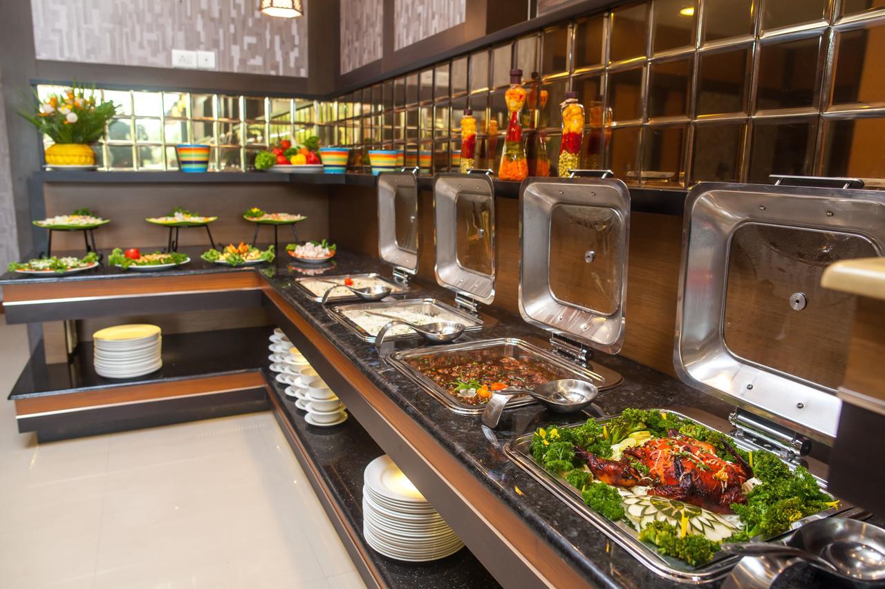 Rustic Leisures Llp Hotel Kochi Buitenkant foto