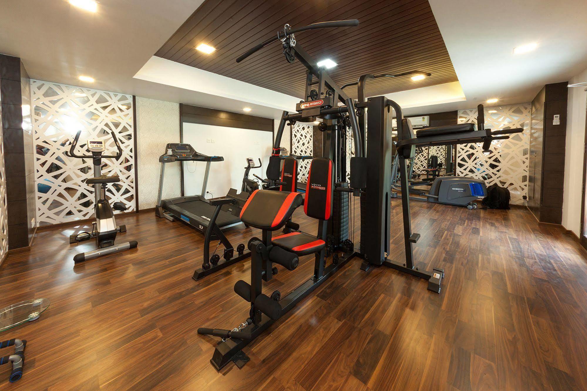 Rustic Leisures Llp Hotel Kochi Buitenkant foto